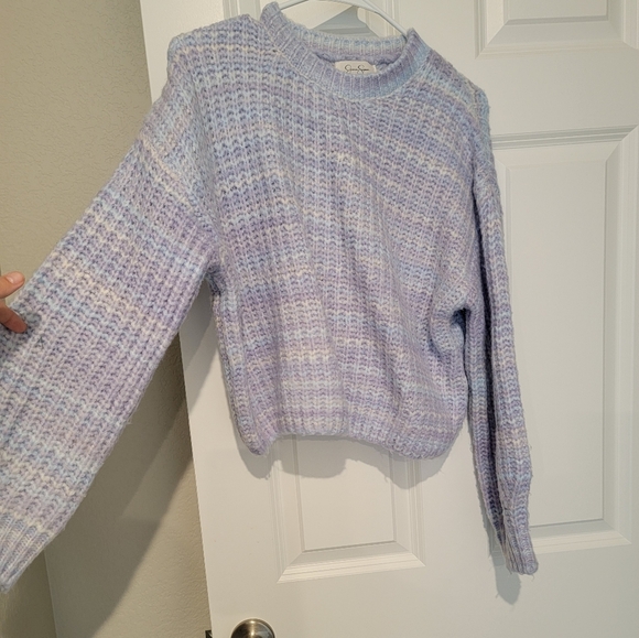 Fuzzy Sweater - Picture 1 of 4
